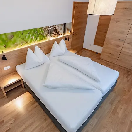 Kronhofer - & Erlebnis-imkerei * Hermagor-Pressegger See