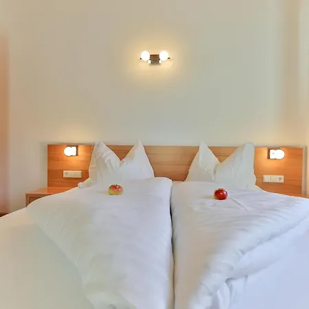 Kronhofer - & Erlebnis-imkerei *