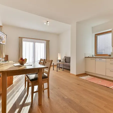 Kronhofer - & Erlebnis-imkerei شقة